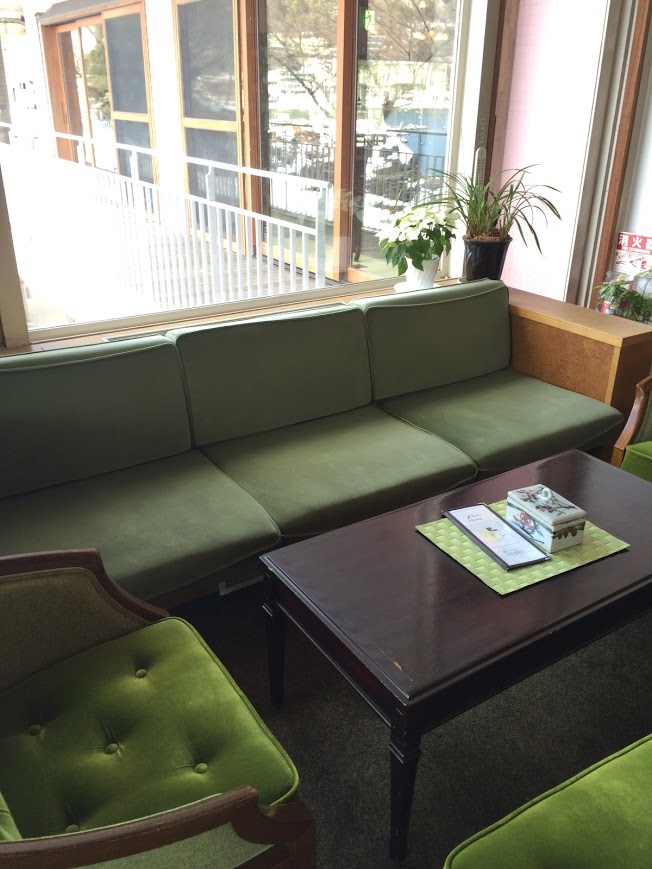 富士レークホテル様椅子張替前